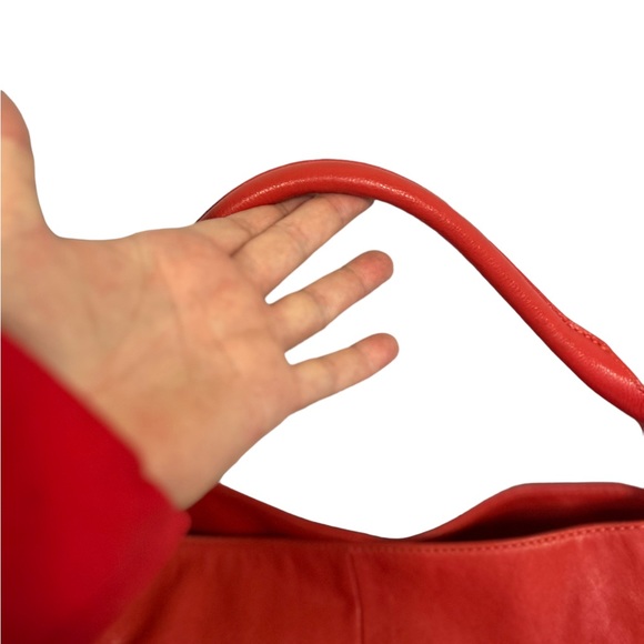 29. XX Maxx NY Large Shoulder Hobo Bag Hot Red Cowhide Leather - Picture 5 of 14